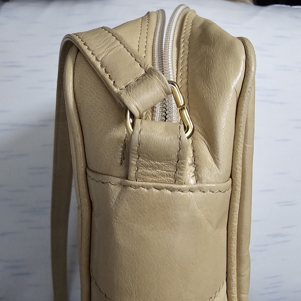 Vintage GG Crossbody Bag - Picture 8 of 9